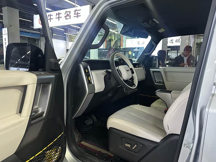 Фото 8 - Chery iCar V23