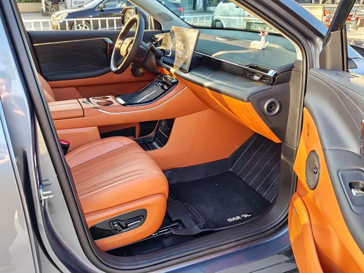 Фото 11 - GAC Aion V