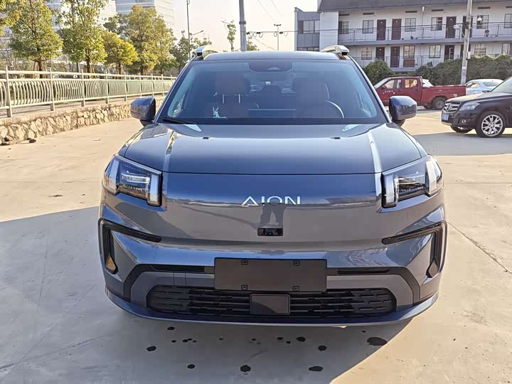 Фото 2 - GAC Aion V