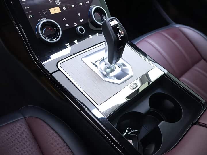 Фото 12 - Land Rover Range Rover Evoque L