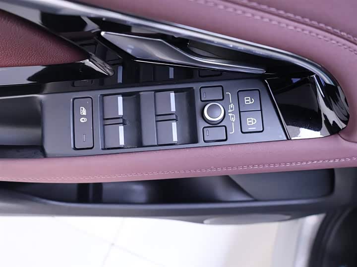 Фото 17 - Land Rover Range Rover Evoque L