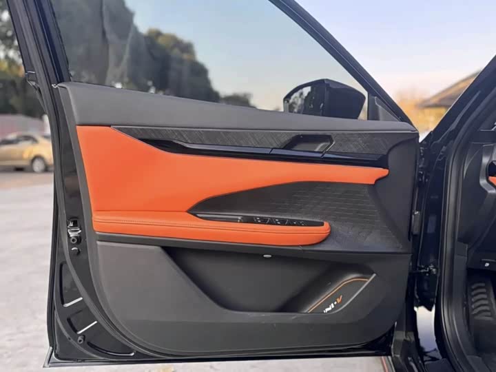 Фото 5 - Changan UNI-V