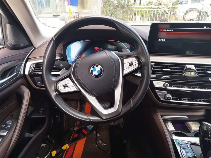 Фото 11 - BMW 5 Series