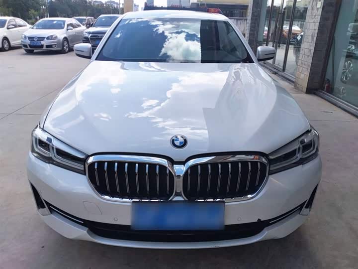 Фото 3 - BMW 5 Series