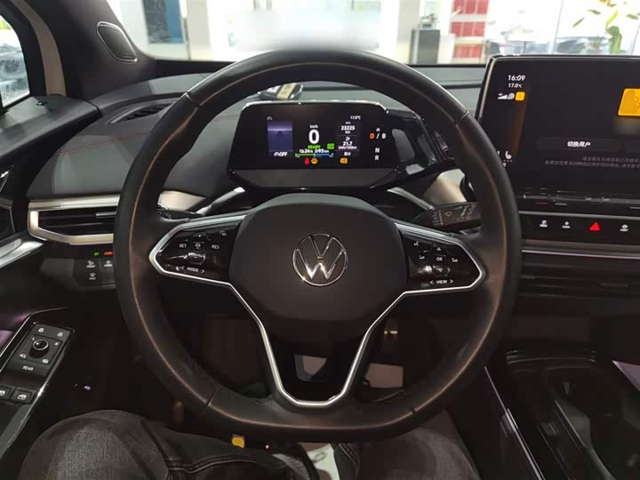 Фото 11 - Volkswagen ID.4 Crozz