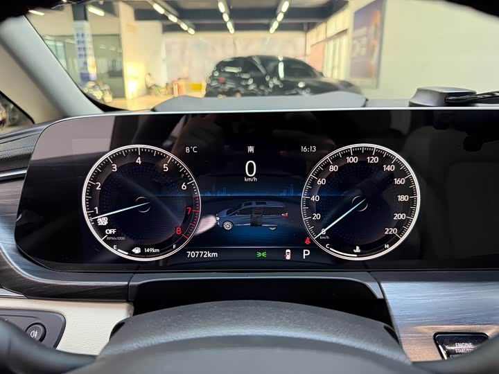 Фото 11 - Buick GL8 ES