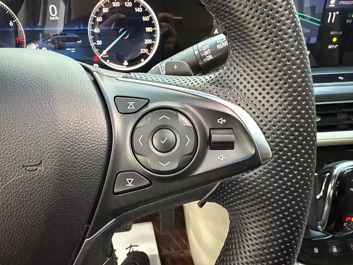 Фото 14 - Buick GL8 ES