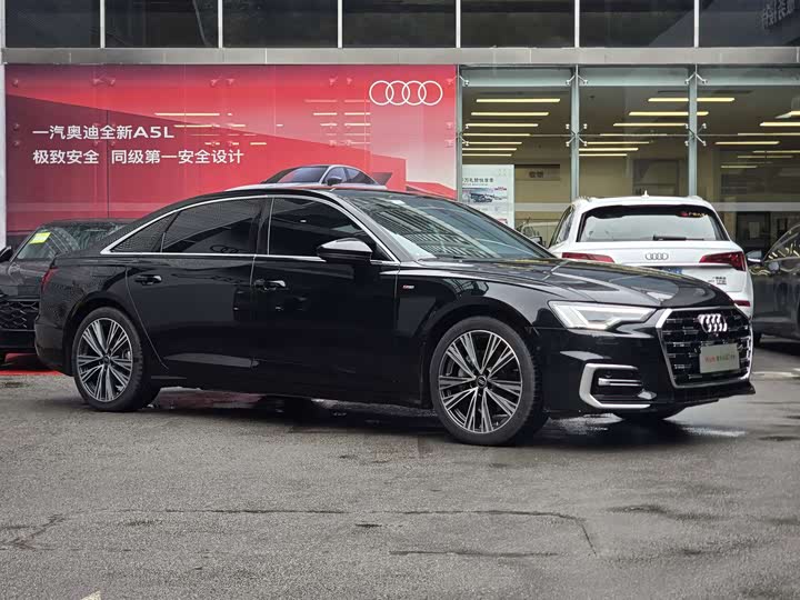 Фото 4 - Audi A6L