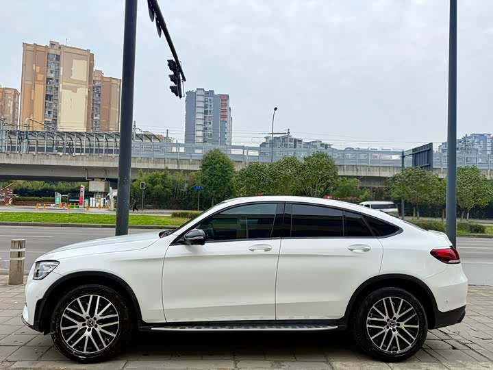 Фото 8 - Mercedes-Benz GLC-Class Coupe