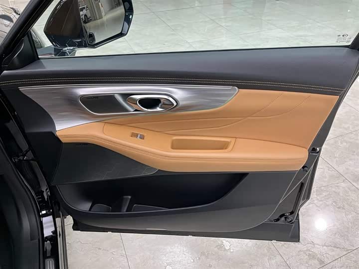 Фото 12 - GAC Trumpchi GS8