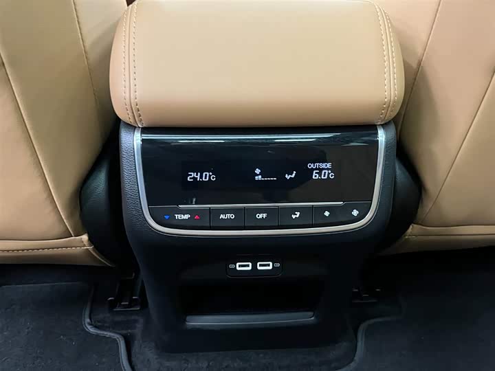 Фото 15 - GAC Trumpchi GS8