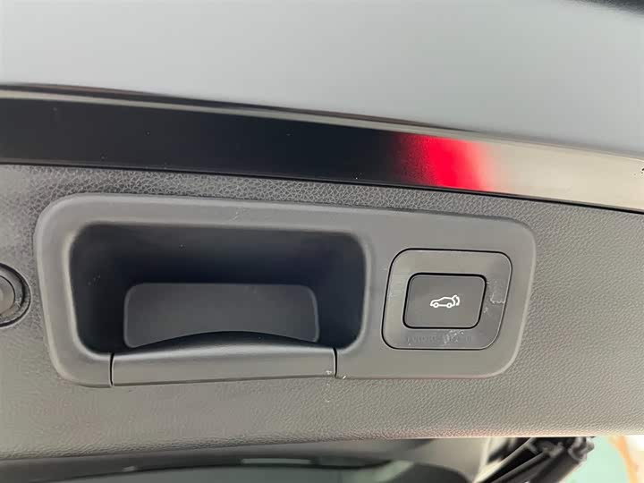 Фото 19 - GAC Trumpchi GS8