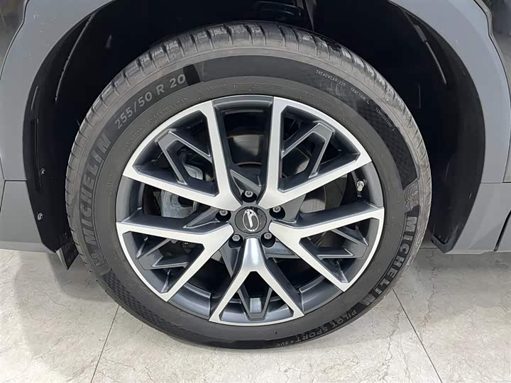 Фото 22 - GAC Trumpchi GS8