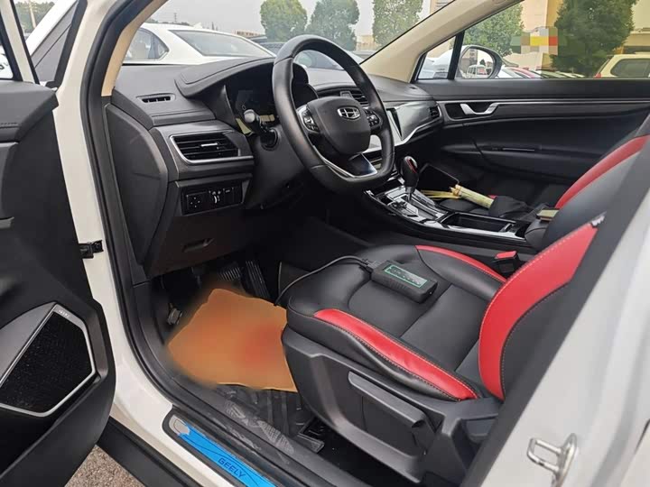 Фото 16 - Geely Emgrand GS