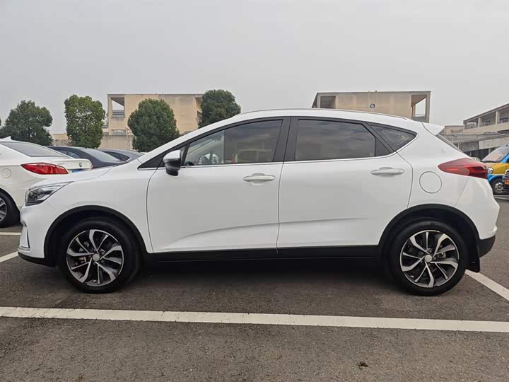 Фото 5 - Geely Emgrand GS