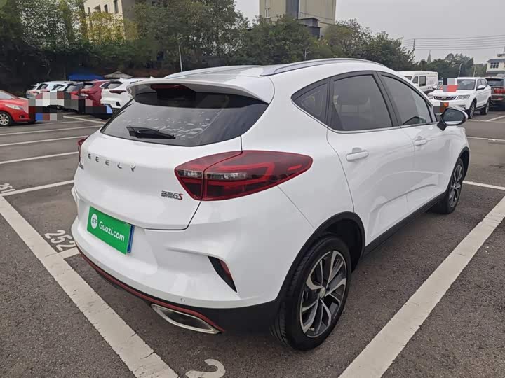 Фото 7 - Geely Emgrand GS