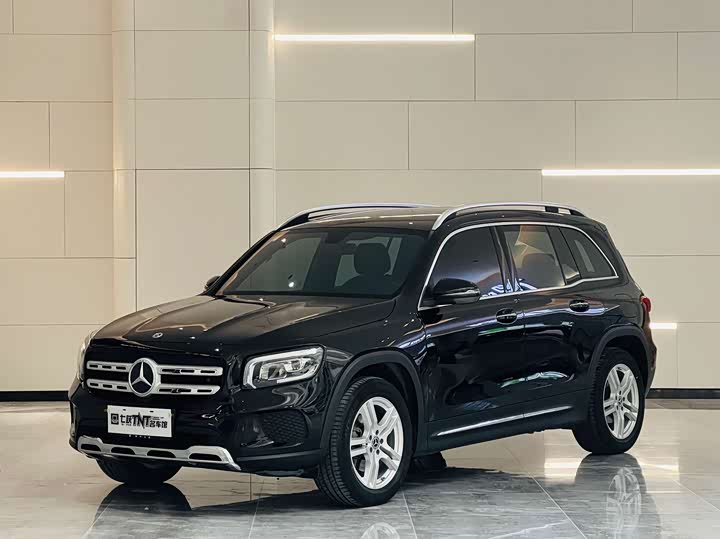 Фото 1 - Mercedes-Benz GLB-Class