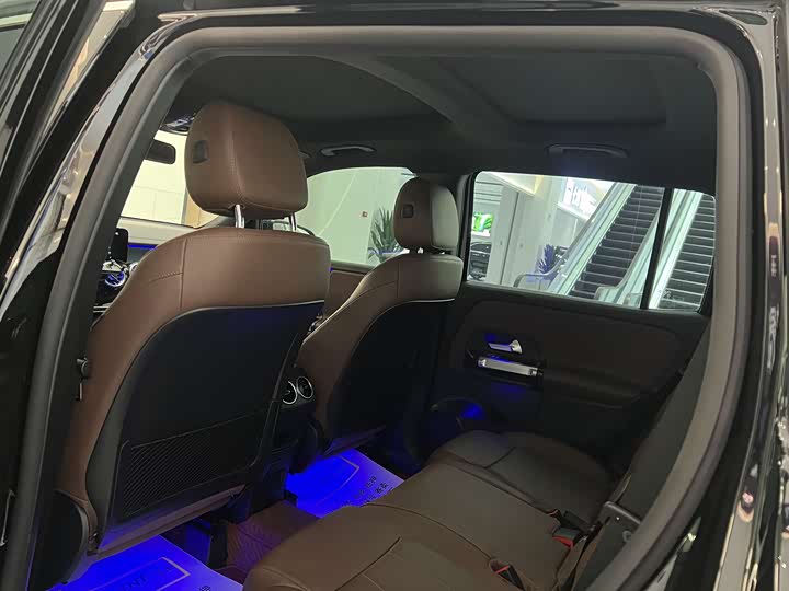 Фото 15 - Mercedes-Benz GLB-Class