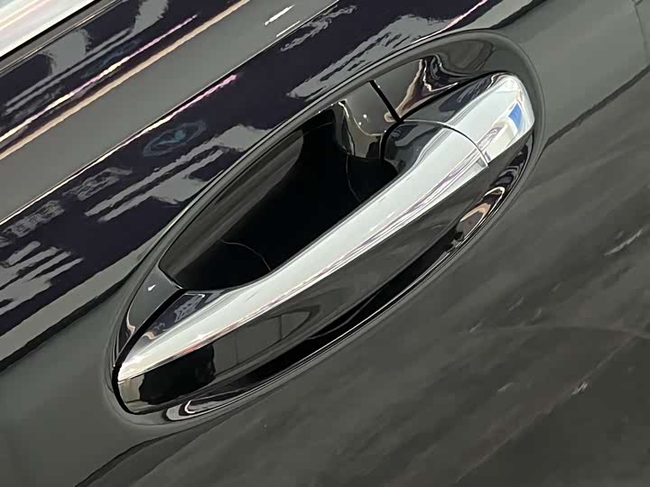 Фото 18 - Mercedes-Benz GLB-Class