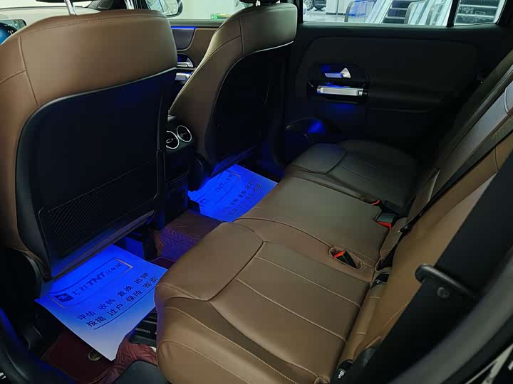 Фото 9 - Mercedes-Benz GLB-Class