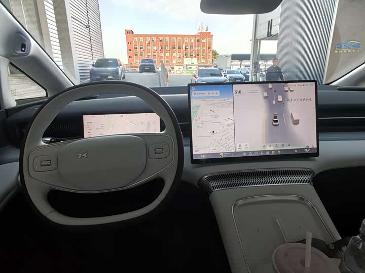 Фото 15 - XPeng X9