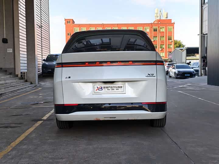 Фото 6 - XPeng X9