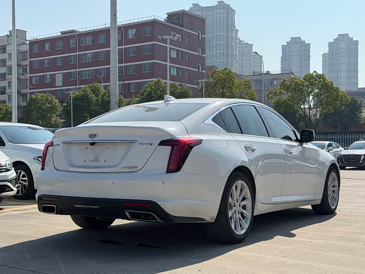 Фото 6 - Cadillac CT5