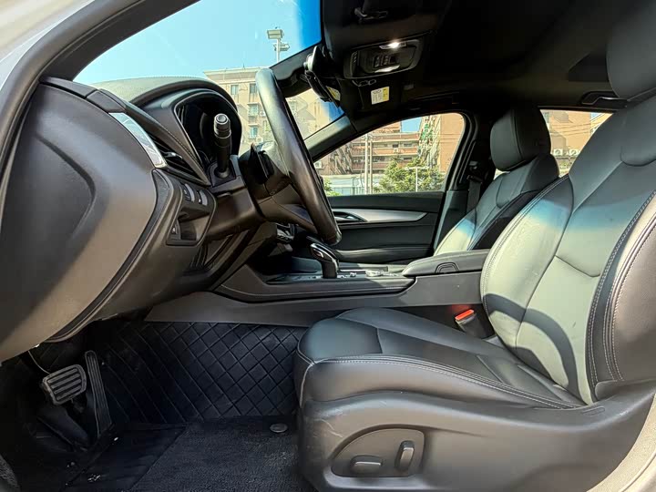 Фото 7 - Cadillac CT5