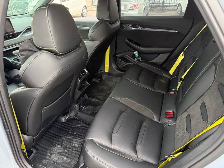 Фото 11 - Geely Preface