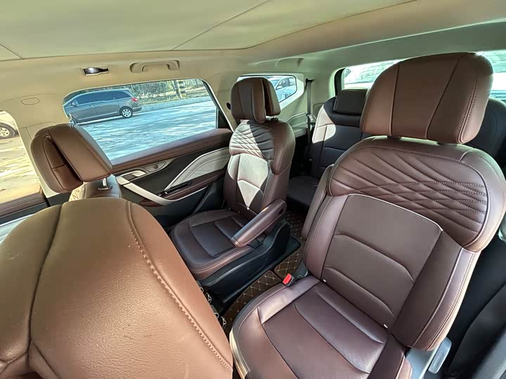 Фото 6 - Geely Jiaji