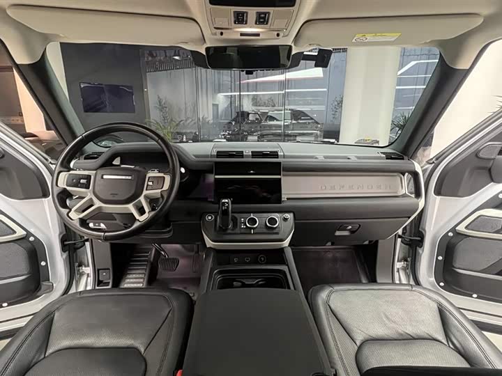 Фото 11 - Land Rover Defender