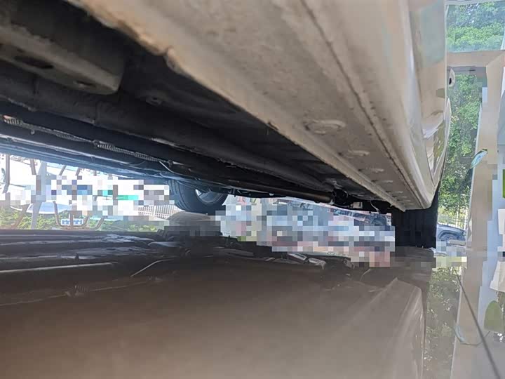 Фото 8 - Bestune B70