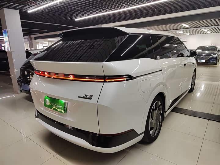 Фото 7 - XPeng X9