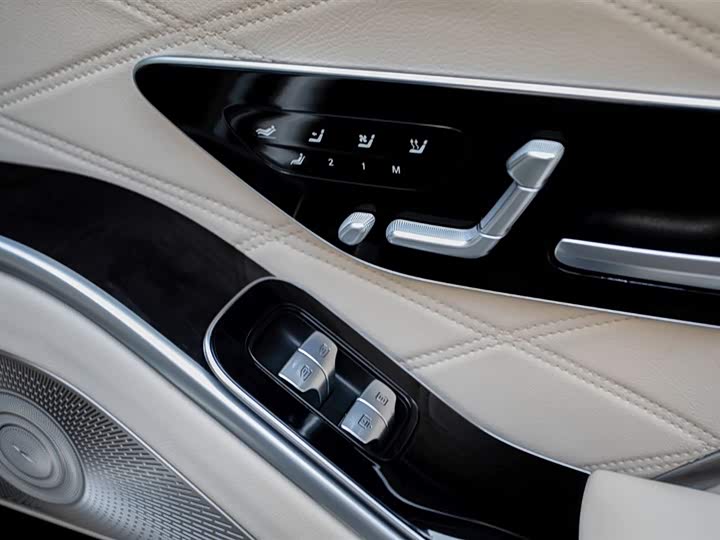 Фото 19 - Mercedes-Benz Maybach S-Class