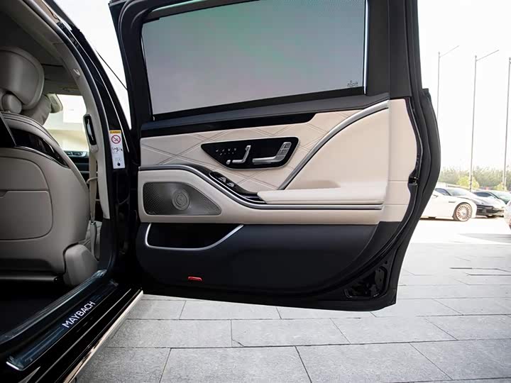 Фото 20 - Mercedes-Benz Maybach S-Class