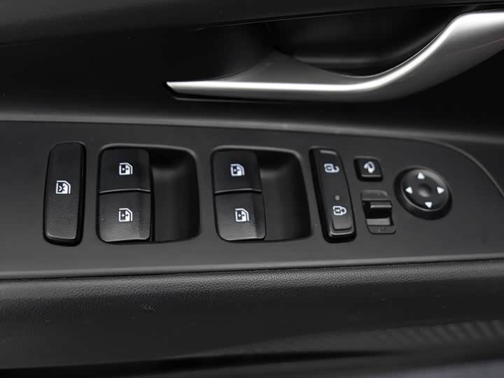 Фото 10 - Hyundai Elantra N line