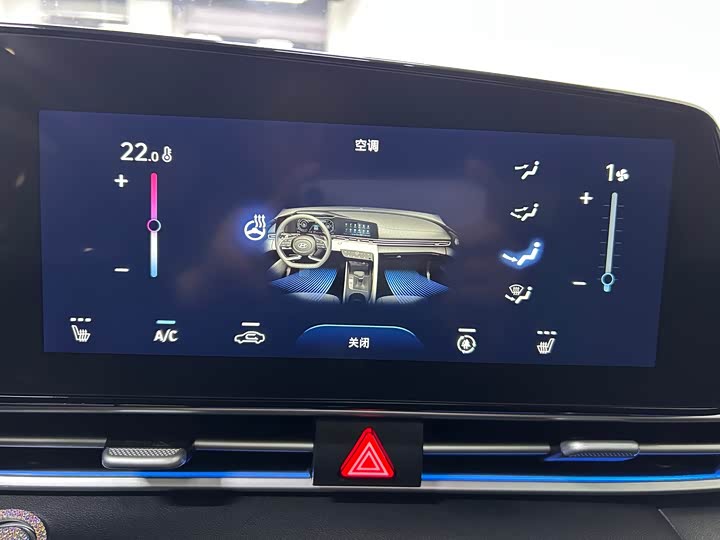 Фото 14 - Hyundai Elantra N line