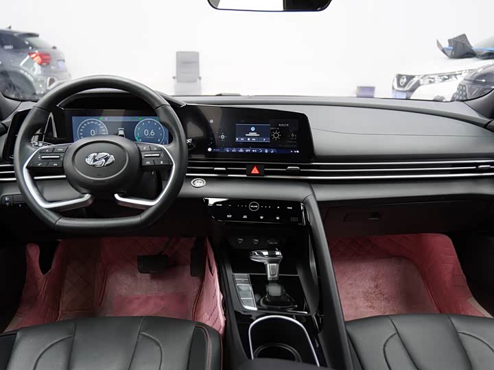 Фото 17 - Hyundai Elantra N line