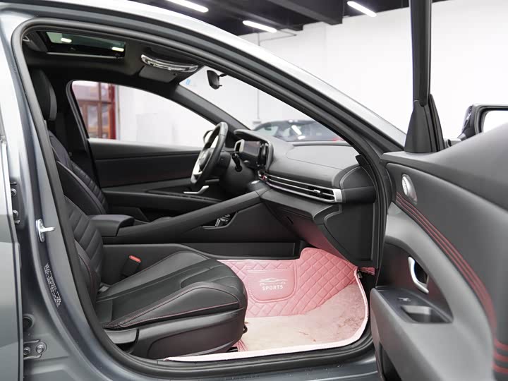 Фото 22 - Hyundai Elantra N line