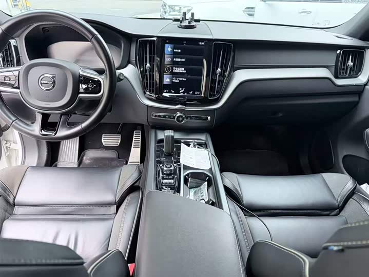 Фото 6 - Volvo XC60 Hybrid