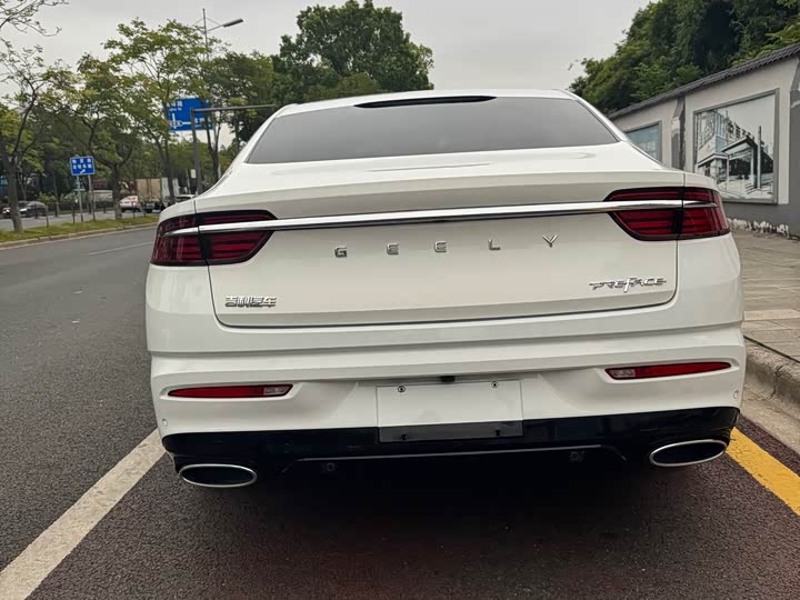 Фото 5 - Geely Preface