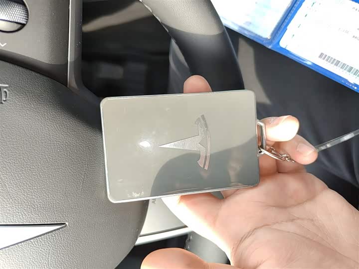 Фото 9 - Tesla Model Y