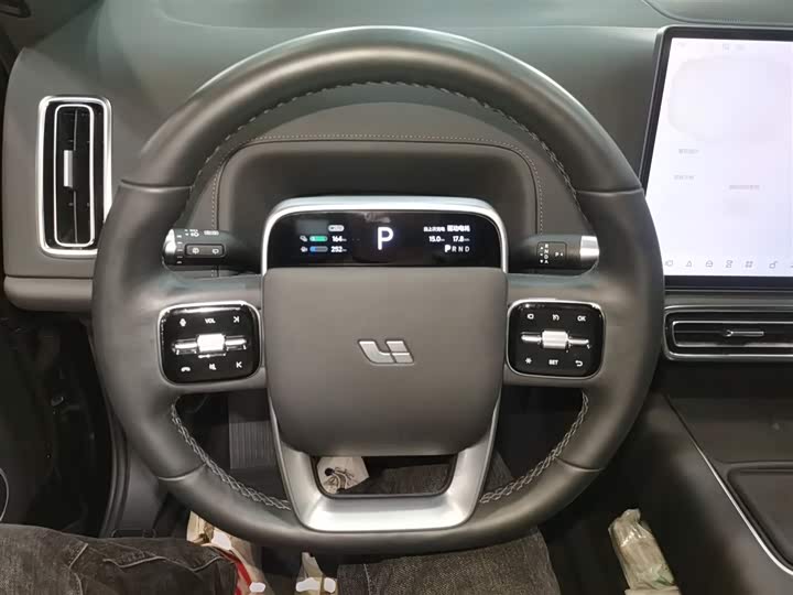 Фото 11 - LiXiang L8