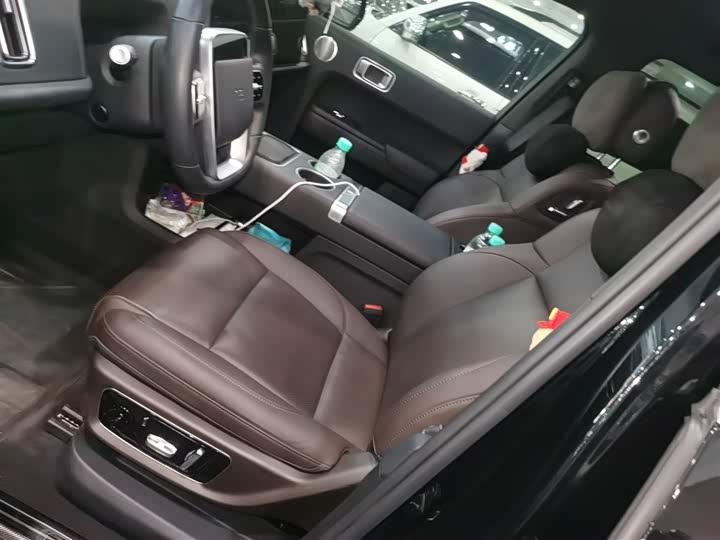 Фото 15 - LiXiang L8