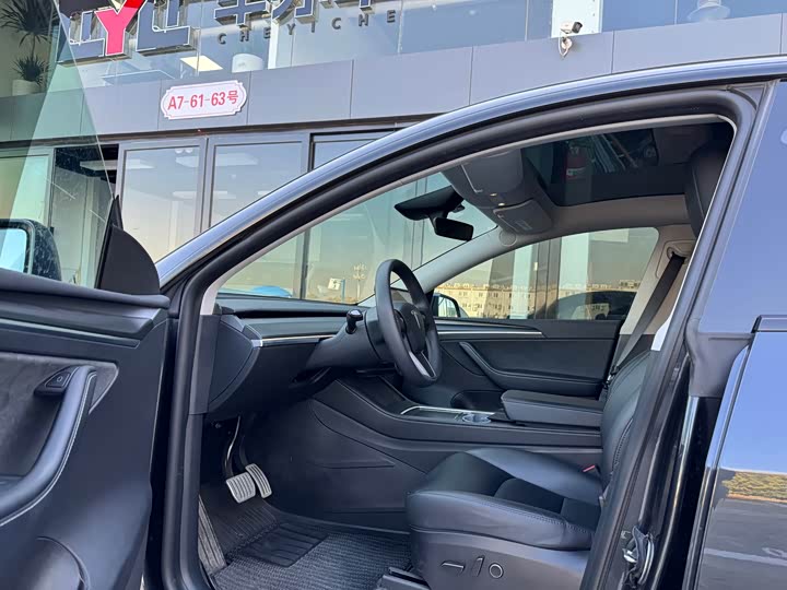 Фото 5 - Tesla Model Y