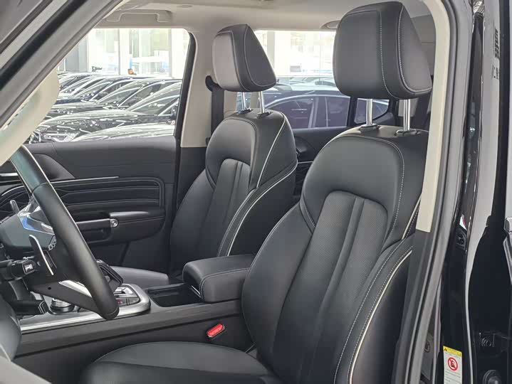 Фото 9 - Tank 300