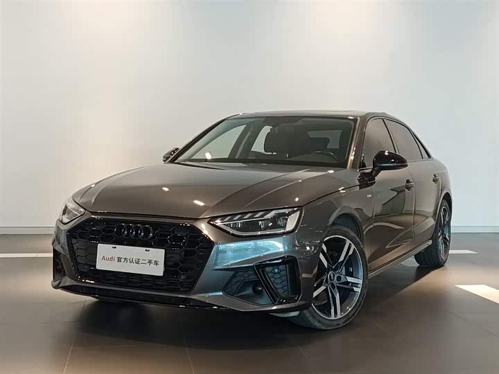 Фото 1 - Audi A4L