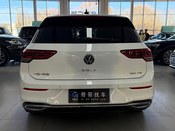 Фото 4 - Volkswagen Golf