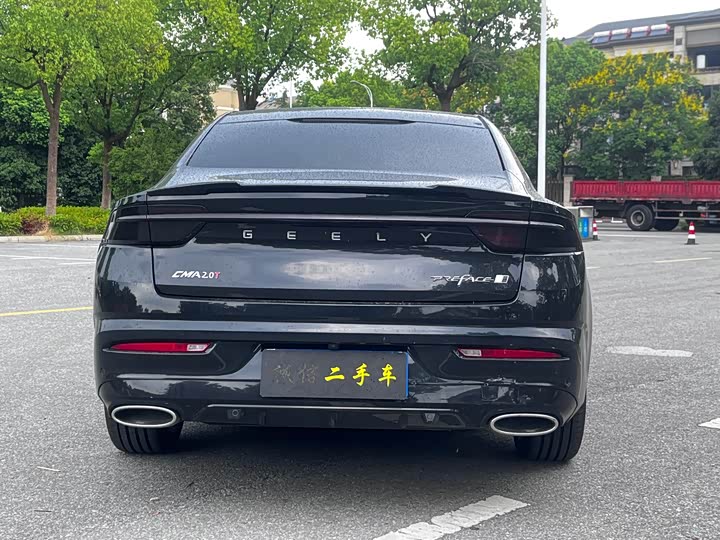 Фото 7 - Geely Preface