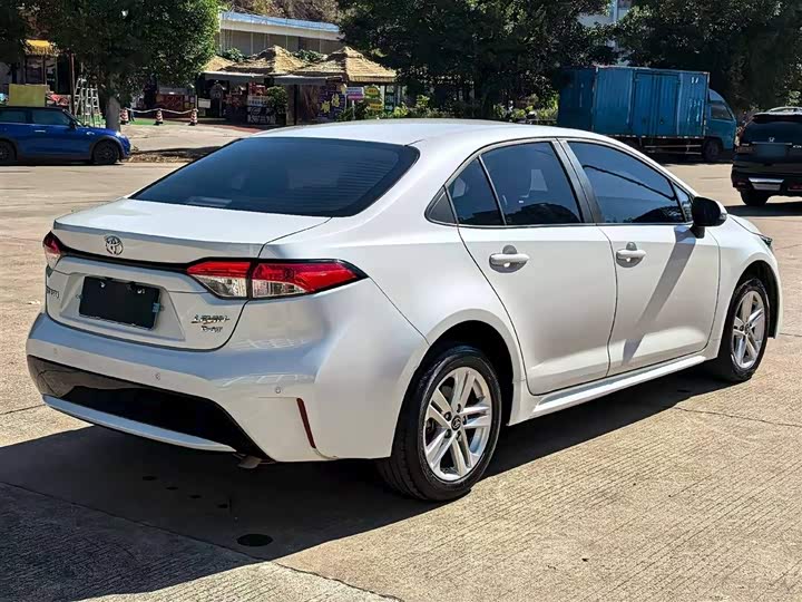 Фото 11 - Toyota Levin